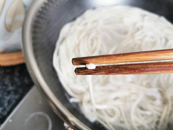 Chopped Pepper Noodles recipe