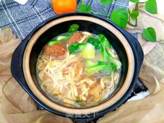 Enoki Mushroom Tofu Shredded Vermicelli in One Pot recipe