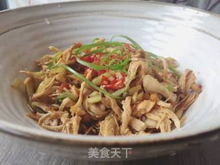 Spicy Chicken Shredded with Cold Sauce recipe