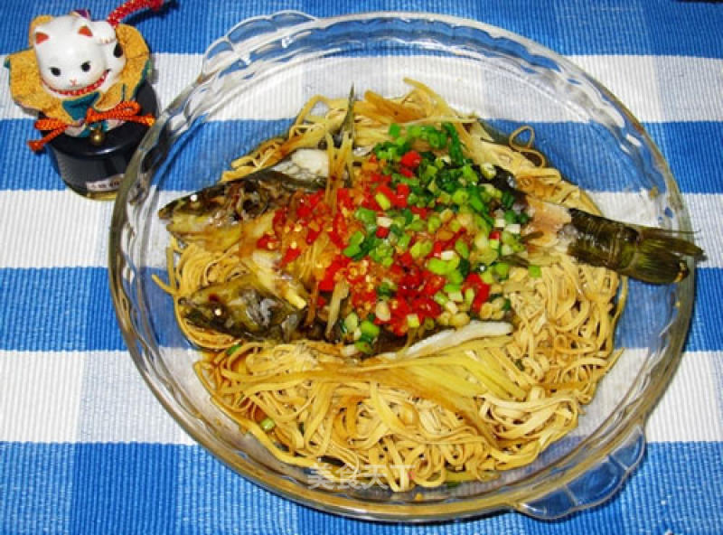 Steamed Fish with Chopped Pepper and Dried Bean Curd recipe