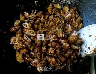 Stir-fried Snails with Garlic Chili Sauce recipe