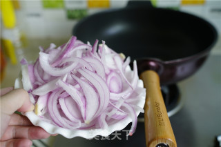 Stir-fried Bitter Gourd with Beef and Onion recipe