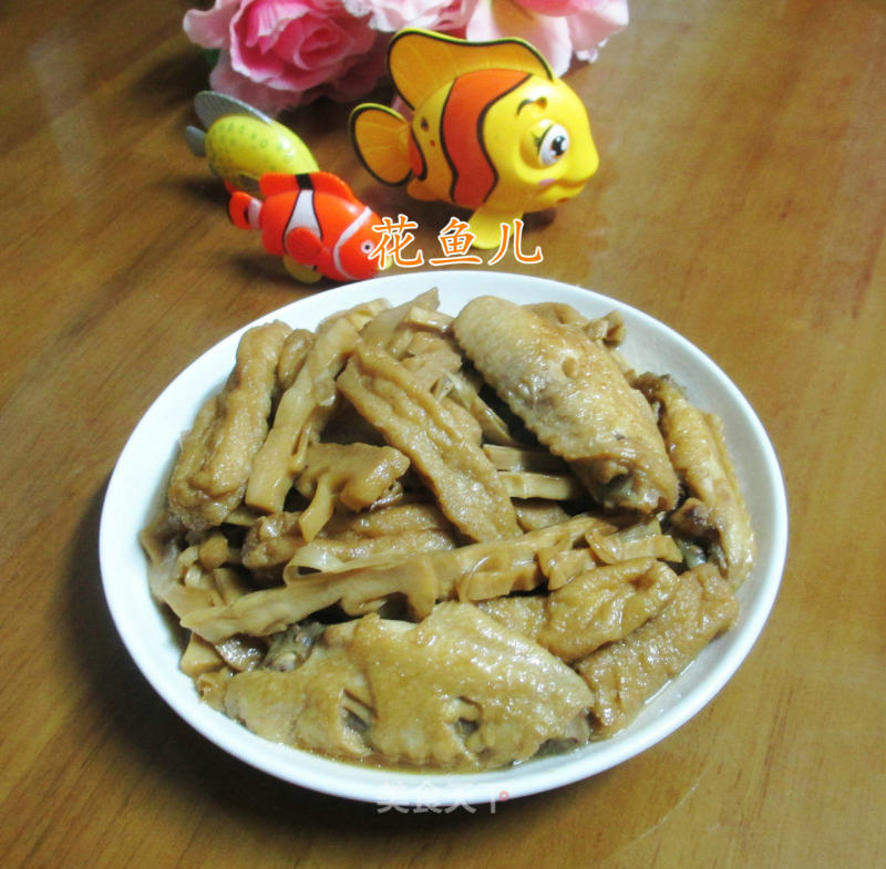 Braised Bamboo Shoots with Medium Fin Oil and Bean Strip recipe