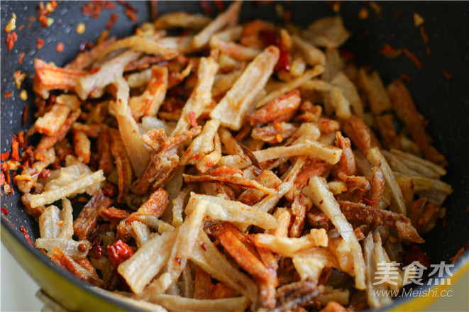 Stir-fried Lotus Root Strips recipe