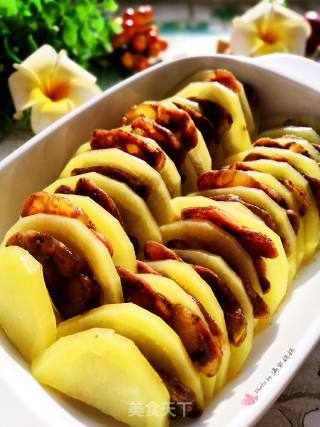 Steamed Potatoes with Sausage recipe