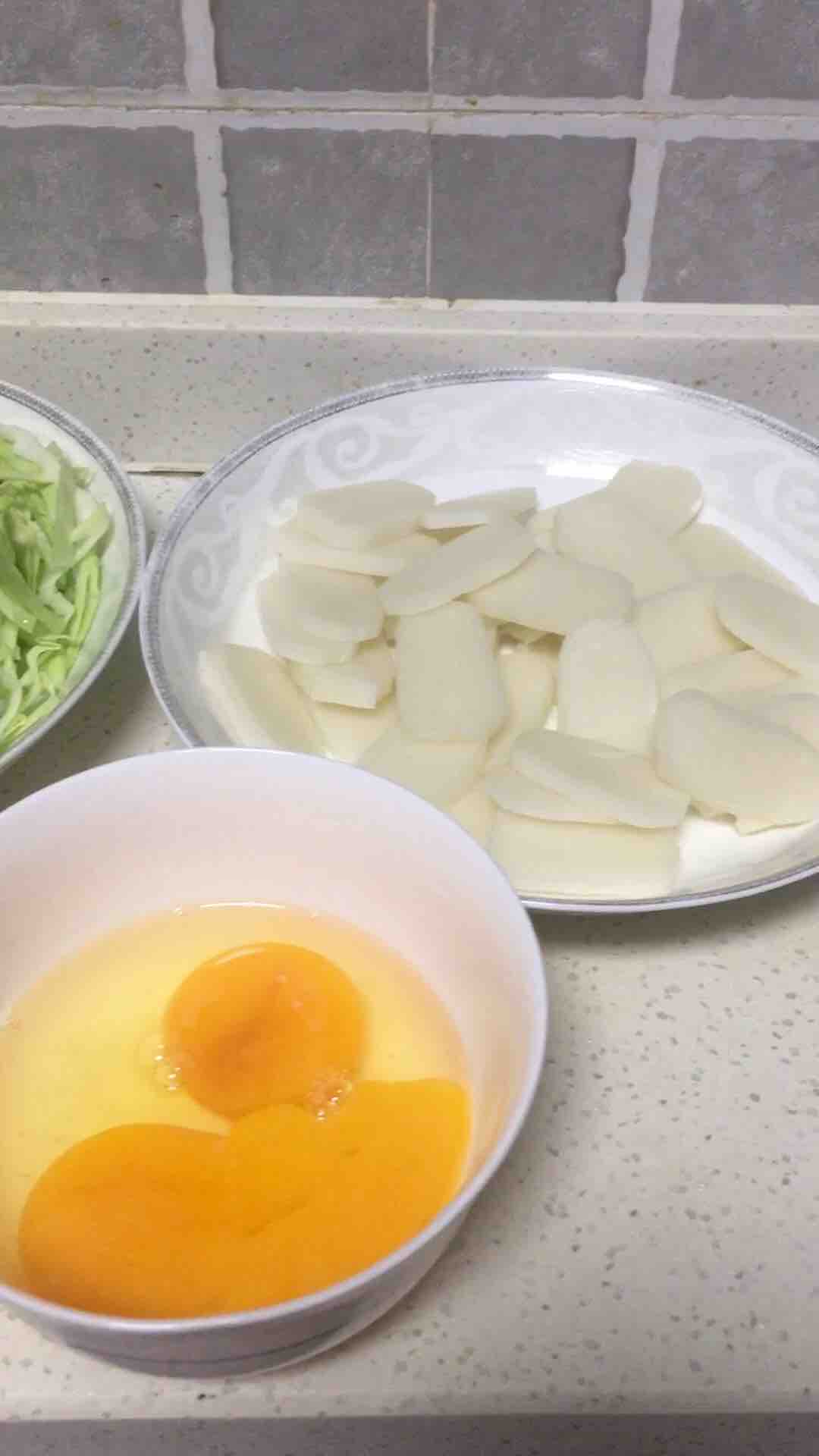 Stir-fried Rice Cake with Cabbage and Egg recipe