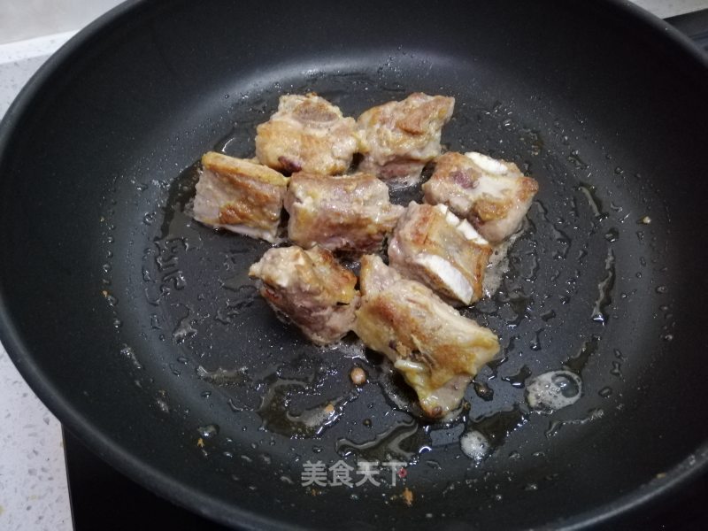 Fried Pork Ribs with Olive Horn recipe