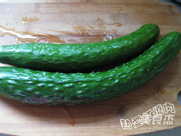 Cucumbers with Sesame Sauce recipe