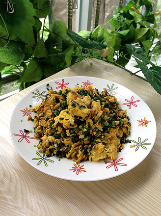 Scrambled Eggs with Wild Onions