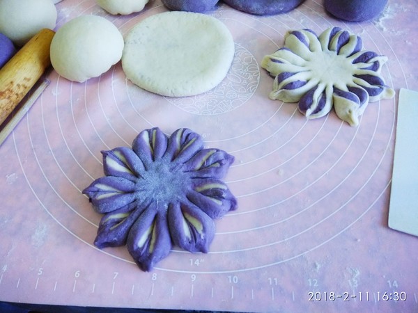 Flower Buns recipe