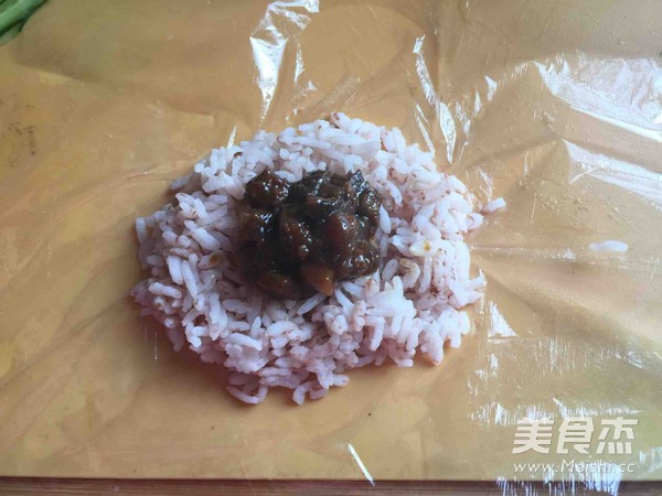 Multigrain Braised Pork Rice Ball recipe