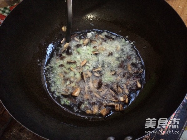 Mushroom Chicken Fried Rice recipe