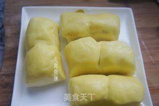 Pan-fried Northeast Sticky Bean Buns recipe
