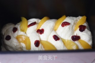 Yellow Peach Toast recipe