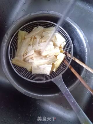Mung Bean Sprouts Mixed with Yuba recipe