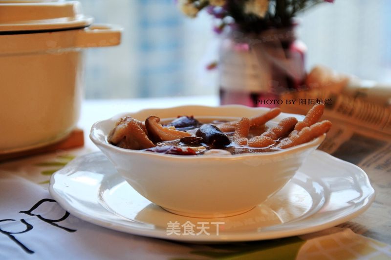 Stewed Chicken Feet with Red Dates recipe