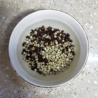 Adzuki Bean, Barley, Winter Melon Soup recipe