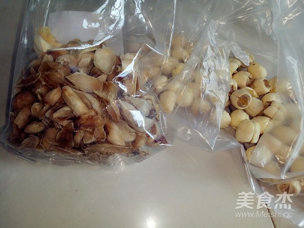 Lily and Lotus Seed Porridge recipe