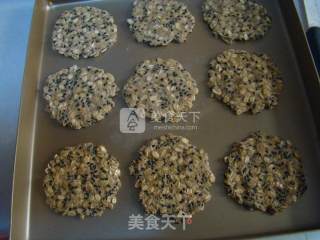 Black Sesame Oatmeal High-fiber Biscuits recipe