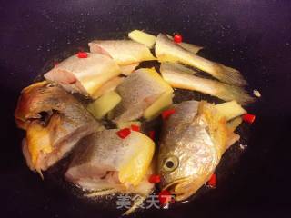 Yellow Croaker Stew Pot recipe