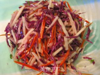 Purple Cabbage Mixed with Apple Salad recipe