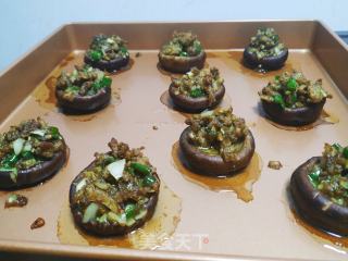 Grilled Shiitake Mushrooms with Minced Meat recipe