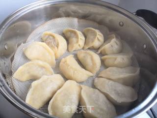 Cabbage Vermicelli, Shrimp Skin and Corn Steamed Dumplings recipe