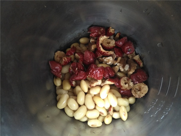 Red Date Walnut Soy Milk recipe