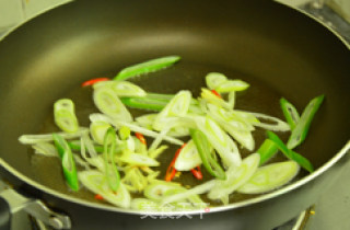 Stir-fried Lamb with Cumin and Scallions recipe