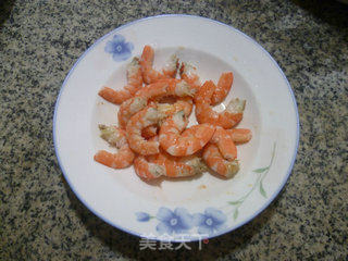 Stir-fried Cauliflower with Black Fungus and Shrimp recipe