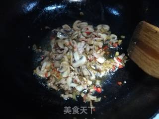 Stir-fried Pork with Mushroom recipe