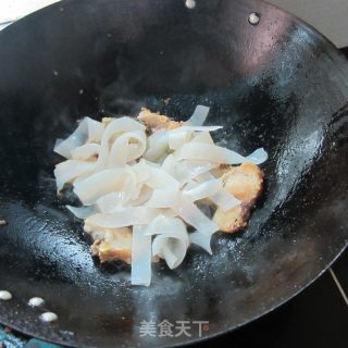 Boiled Fish with Pink Skin recipe