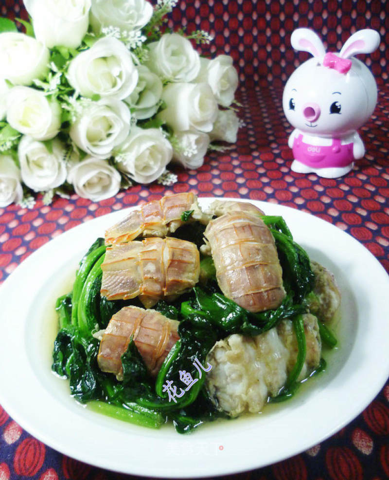 Stir-fried Spinach with Mantis Shrimp recipe