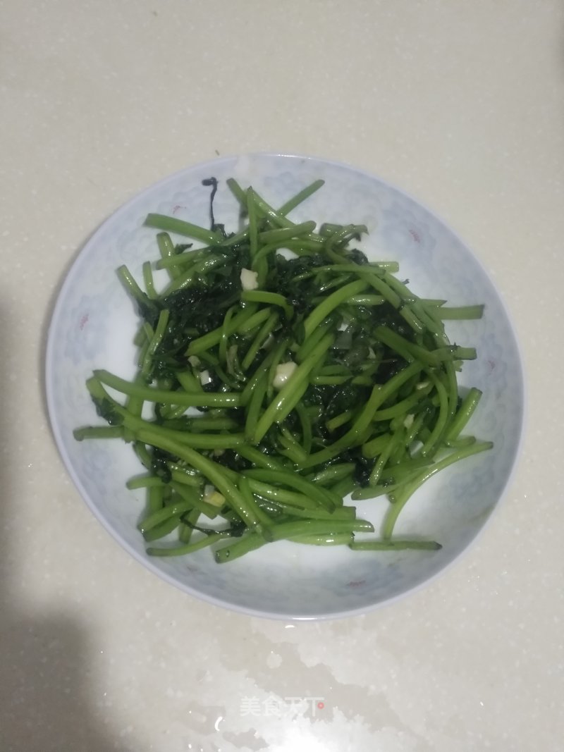 #春时正好# Stir-fried Chrysanthemum Chrysanthemum recipe