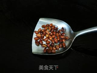 Carob Minced Pork Dried Noodles recipe