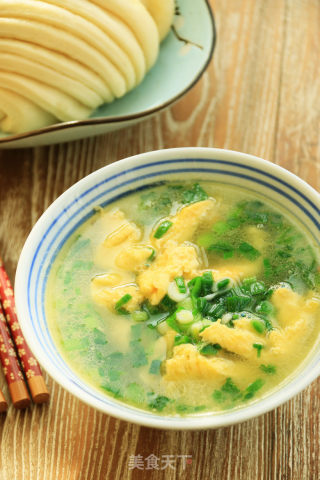 Green Garlic Sprouts and Egg Soup recipe