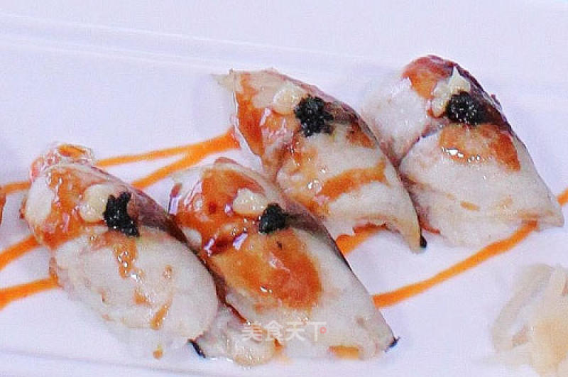 Japanese Style Fishy-free Mackerel Sushi (with Japanese Authentic Teriyaki Sauce, Green Sauce, Homemade Vinegar Rice)