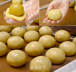 Cantonese-style Egg Yolk and Lotus Paste Mooncakes recipe