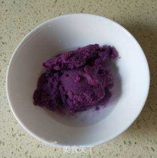 Dried Fruit Purple Sweet Potato Bun recipe