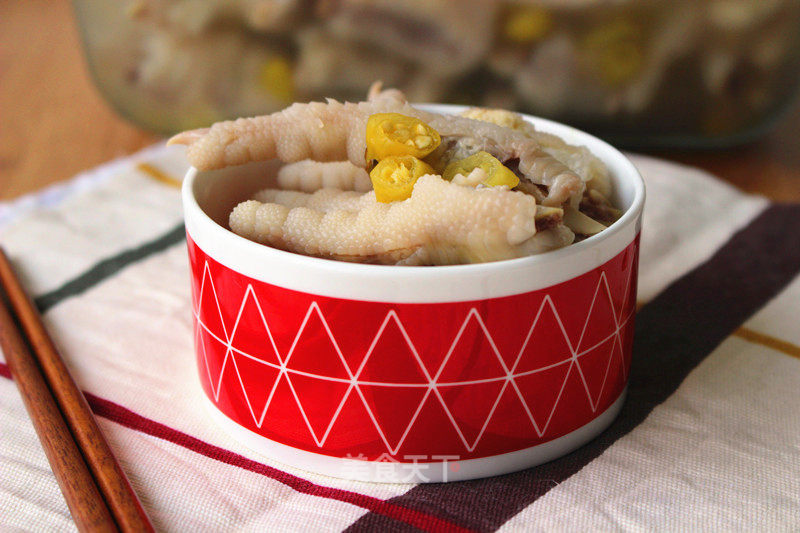 Pickled Pepper Chicken Feet recipe