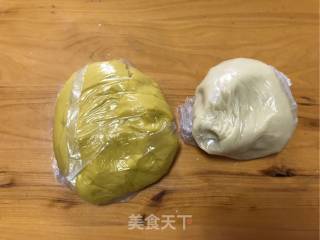 Enjoy Mid-autumn Festival and Reunion~【golden Egg Yolk Pastry】 recipe