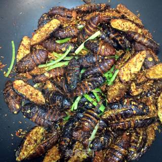 Dried Cumin Cicada Pupa recipe