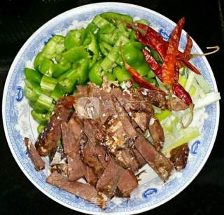 Stir-fried Braised Beef with Hot Peppers recipe