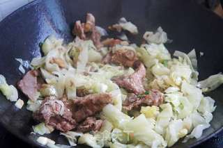 Pork Ribs and Cabbage Stewed Frozen Tofu recipe