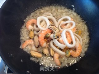 Assorted Seafood Pasta recipe