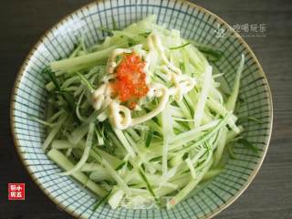 Cucumber Salad: A Light Meal to Enjoy recipe