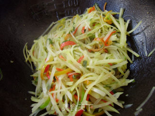 Homemade Small Stir-fried Potato Shreds and Pepper Shreds recipe