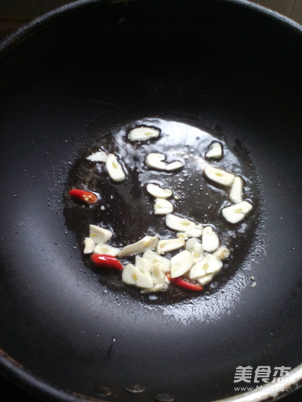 Stir-fried Rape with Mushrooms recipe