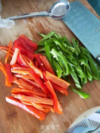 Stir-fried Ground Beef with Green and Red Peppers recipe