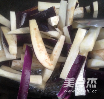 Dried Squid and Eggplant in Clay Pot recipe